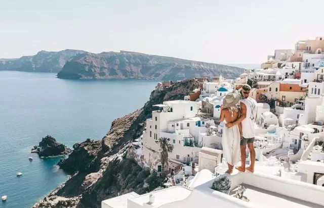 一张照片卖6万的清洁工，靠穷游把美女娶回了家