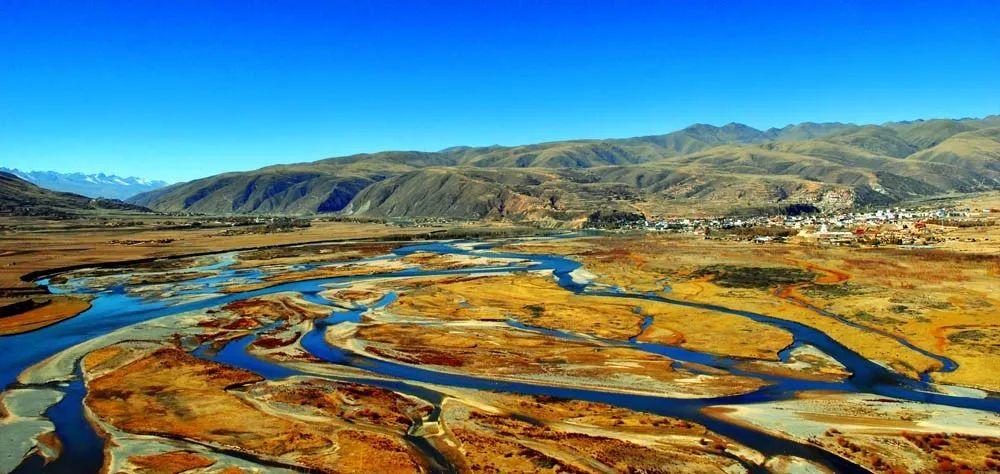 甘孜有个非常神秘的地方,甘孜州神秘的藏地文化