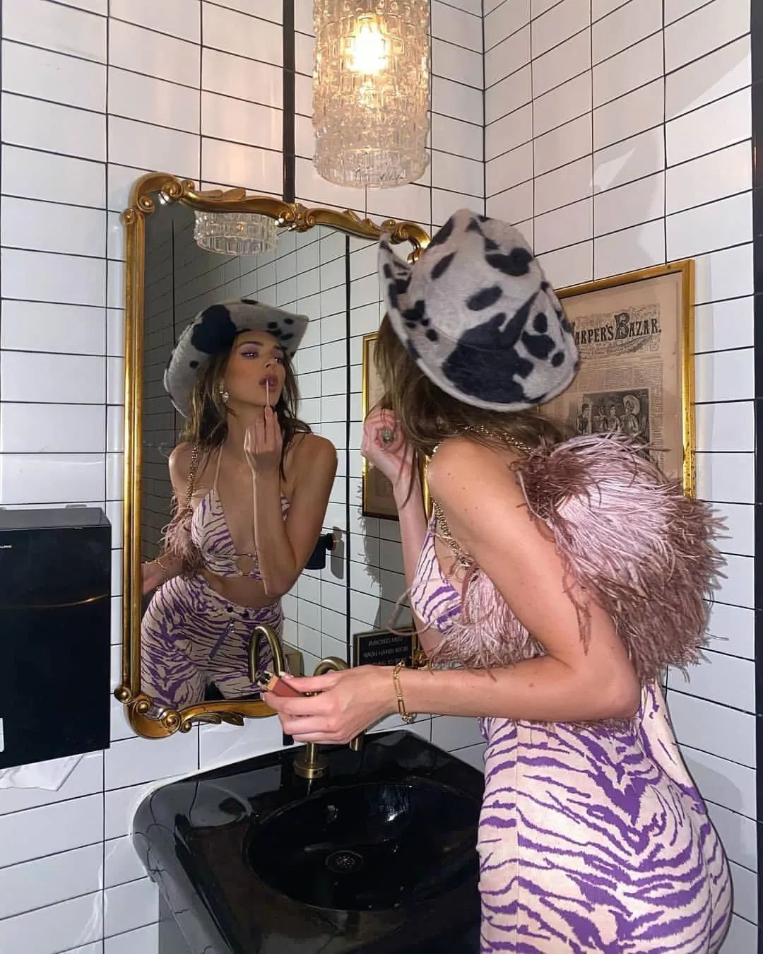 种草鹅｜今年配小裙子最好看的“玻璃唇”来了