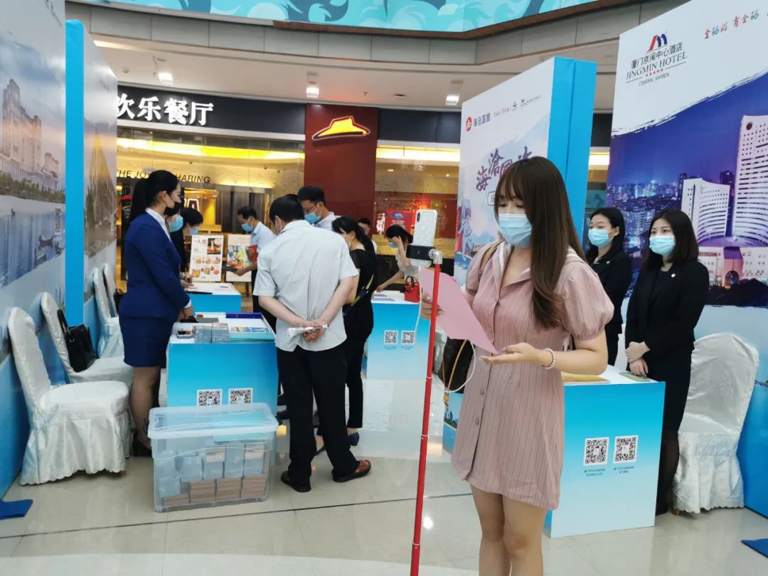 生鲜预告！A萌君为你运送了“一动车”的福利，低至1元住酒店~