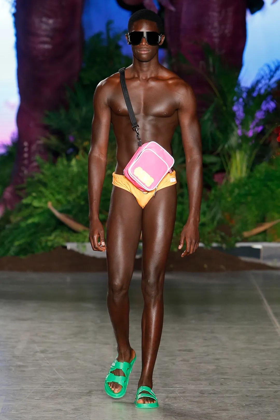 男人的荷尔蒙表现在哪方面,男人的荷尔蒙怎么说通俗一点