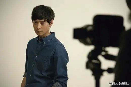 优衣库里的雷佳音是真的吗,雷佳音与优衣库解约