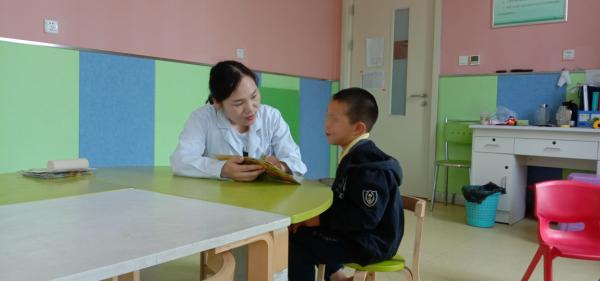 宿迁市康复医院儿童病区,宿迁市康复医院儿童康复中心上课