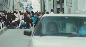 各自忙乱互相牵挂下一句是什么,成年人之间的感情参杂着