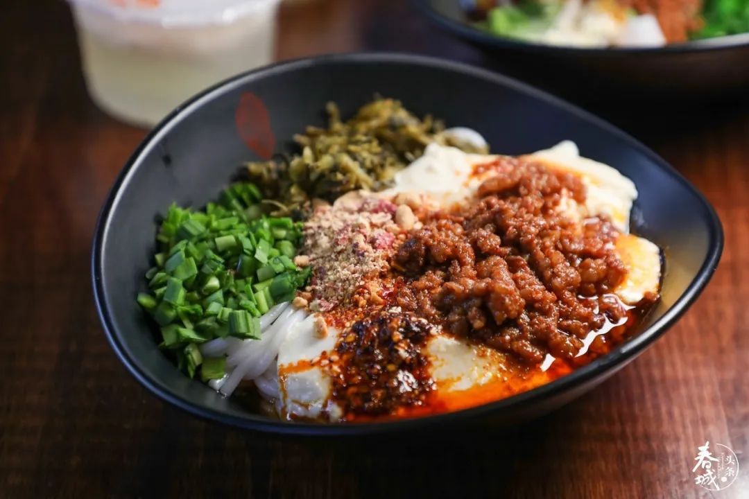 老昆明的网红美食街,老昆明网红美食小吃街打卡