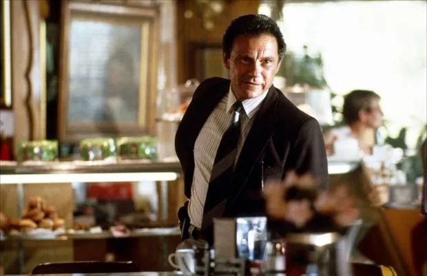 教科书般的公路片,看过的都对女主念念不忘