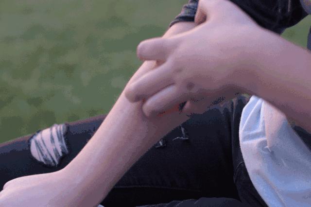 三伏天艾草熏后背多久熏一次,三伏天用艾草泡澡几天泡一次