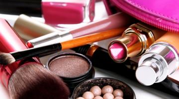 焗油后眼睛肿了,焗油过敏眼睛肿多长时间可以好