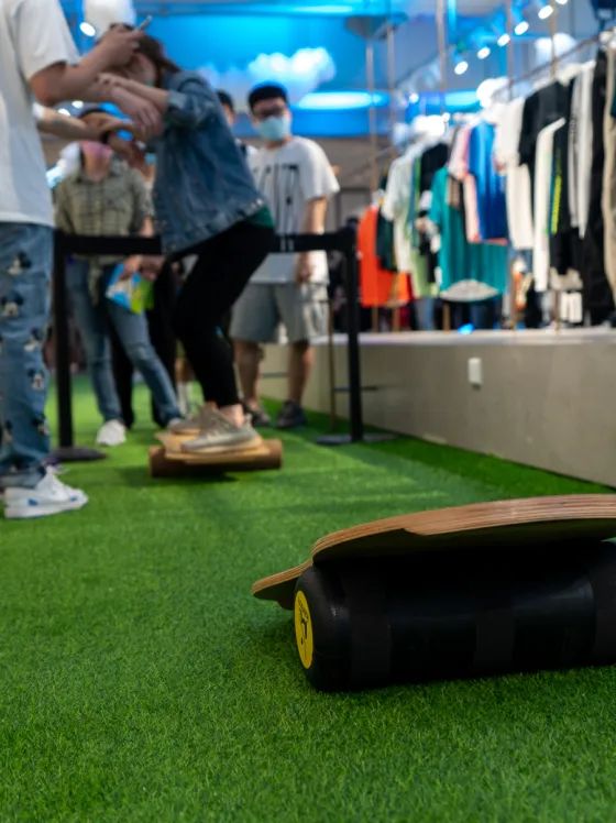 杭州FOSS发售年度理财产品？NikeSBxBenJerry’s合作款为何被炒出天价