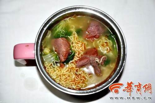 69岁老大爷穷游30国,69岁老汉穷游三十国