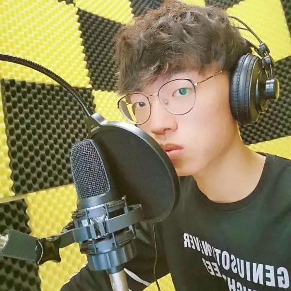 校园广播|东方播报，云端传声（第二十六期：touchthefashion、美食“宅”不停、东方会客厅）