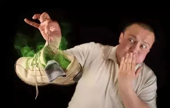 脚臭脱鞋多久可以去味,脚臭喷鞋袜除臭