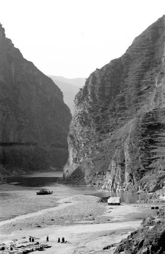 三番五次离家出走,三次离家出走的男孩