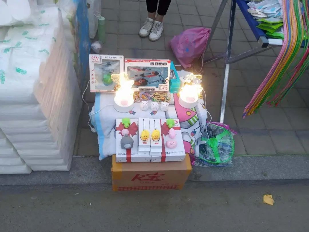 摆摊真的很赚钱吗,还愿意去摆摊吗