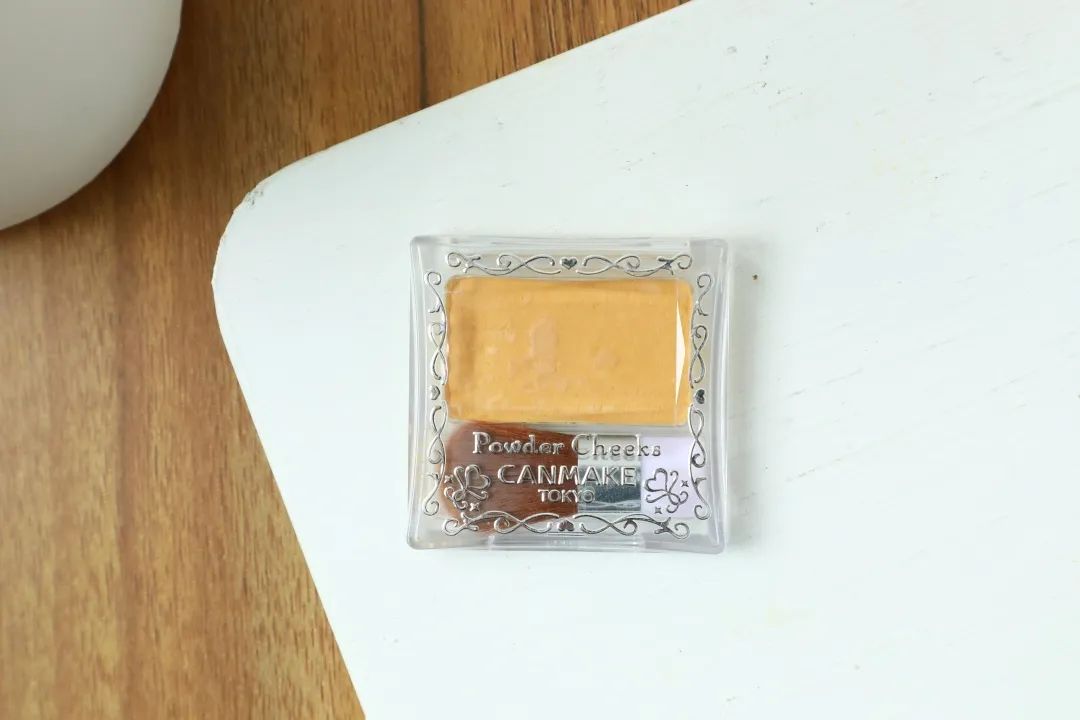 周雨彤祛痘神器,周雨彤的泪沟神器