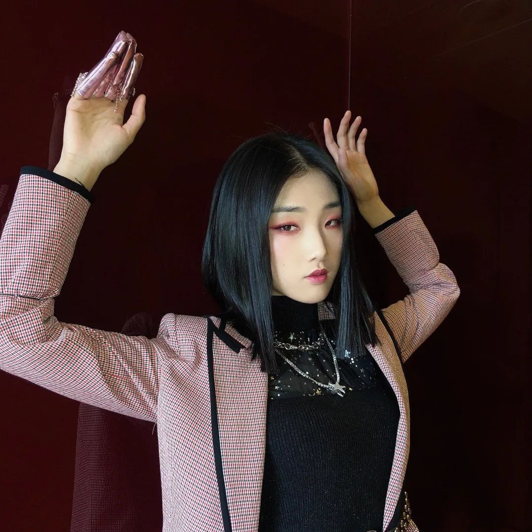 变双眼皮半个月后回到单眼皮,双眼皮怎么临时变成单眼皮