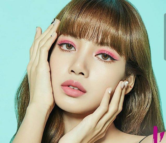 第一眼美女妆容可爱,第一眼美女惊艳妆容