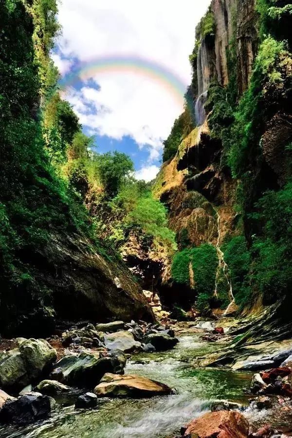 黑洞河漂流门票在线购买,黑洞河漂流景区门票