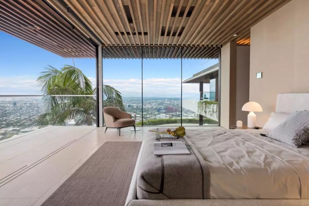 给大家介绍一下3000万的豪宅,价值10亿这样的豪宅你见过吗