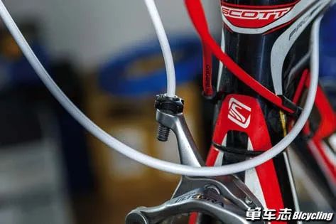 什么时候换刹车线,全刹变速线和刹车线多久一换