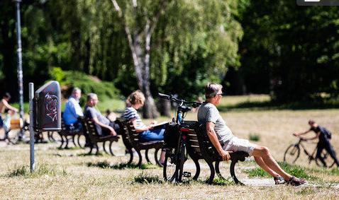 深夜通报!新增1例,为酒店帮厨人员,14天内无外出史;拿规划中的地铁打广告,郑州一开发商被罚50万一审开庭丨大河早新闻(语音版)