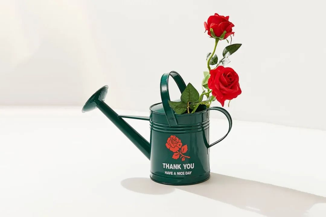 看完这些潮牌单品家居，我家的画风要变了