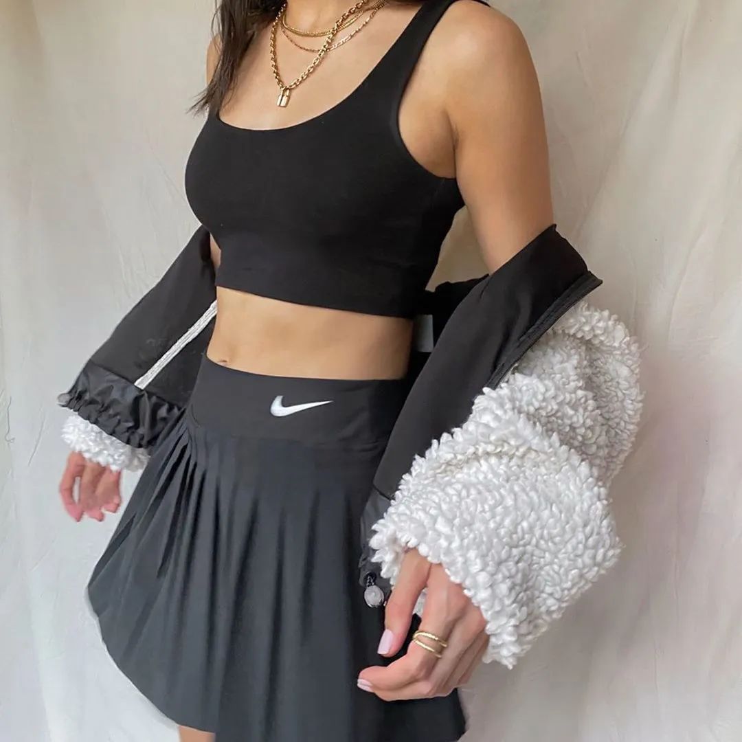 别追BM风了，今年做个NIKE女孩吧