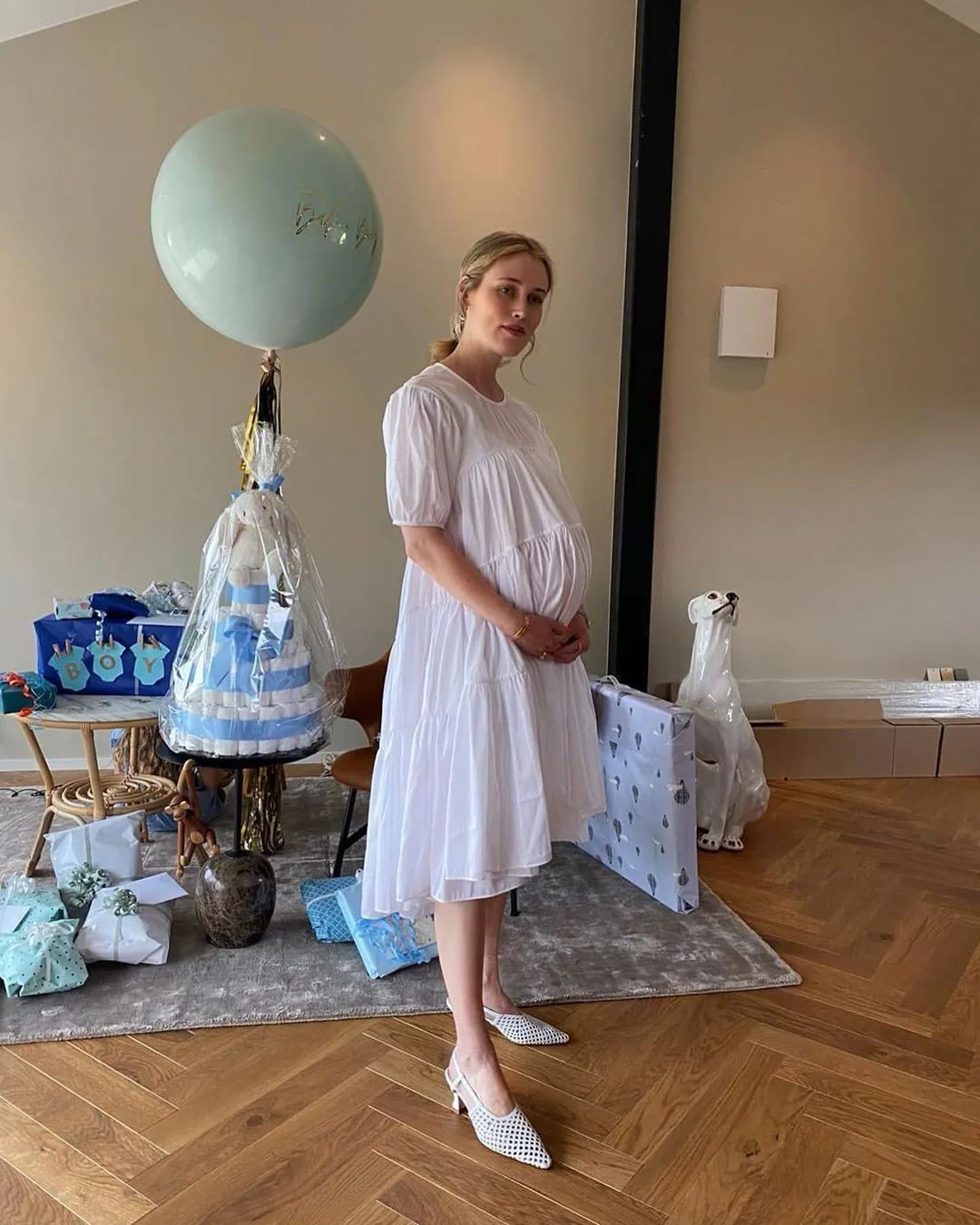 买了100双鞋,买了双500的鞋子