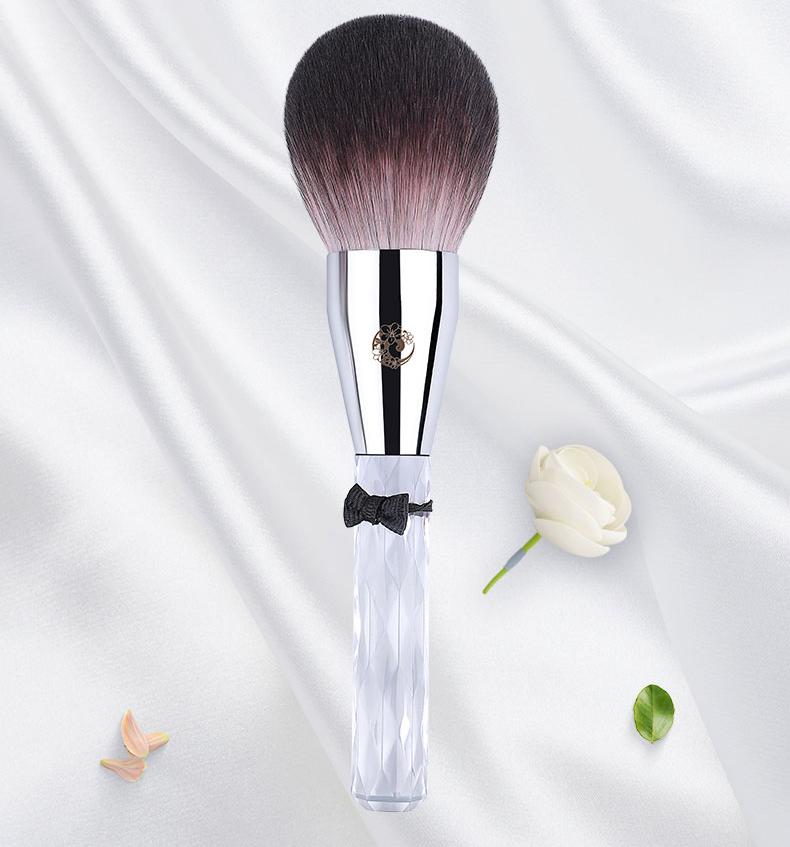 盘点女生遇到的尴尬瞬间,女生一定要知道的尴尬小妙招