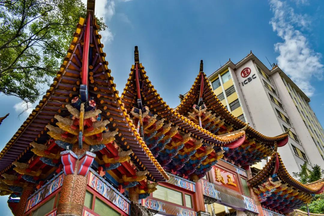 昆明具有历史文化的街区,昆明街头的文化