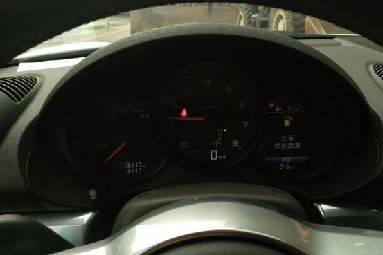 718boxster舒适体验,保时捷718boxster保养时打开敞篷