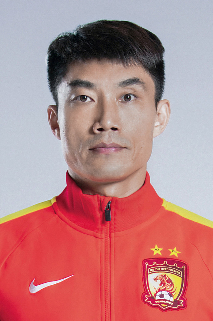 恒大新帅曝光,2019赛季恒大定妆照