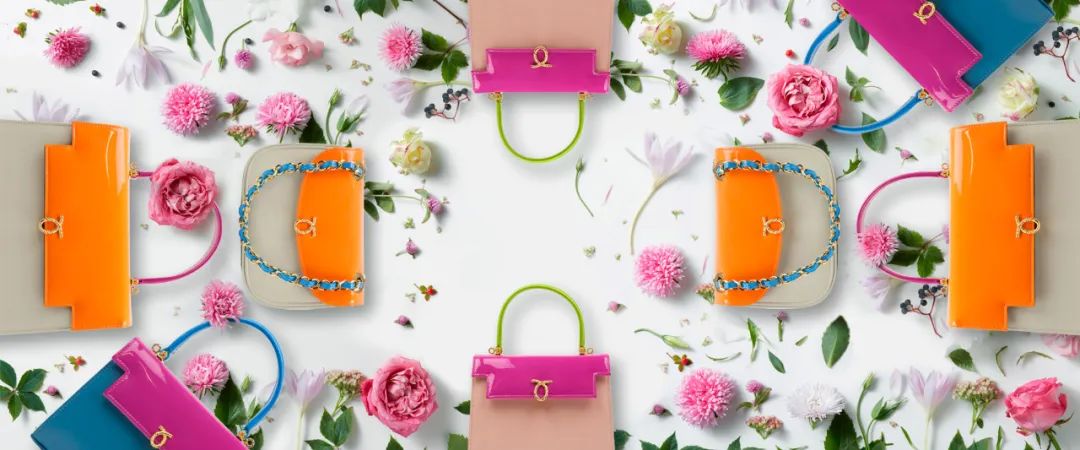 閫涜灏忎紬鍖呭寘,閫涜鎾炲寘