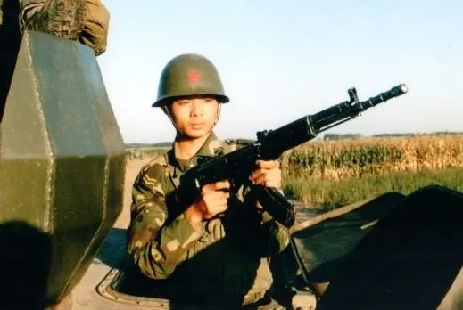 哪些边防部队转警察了,2018年哪些军人转警察了