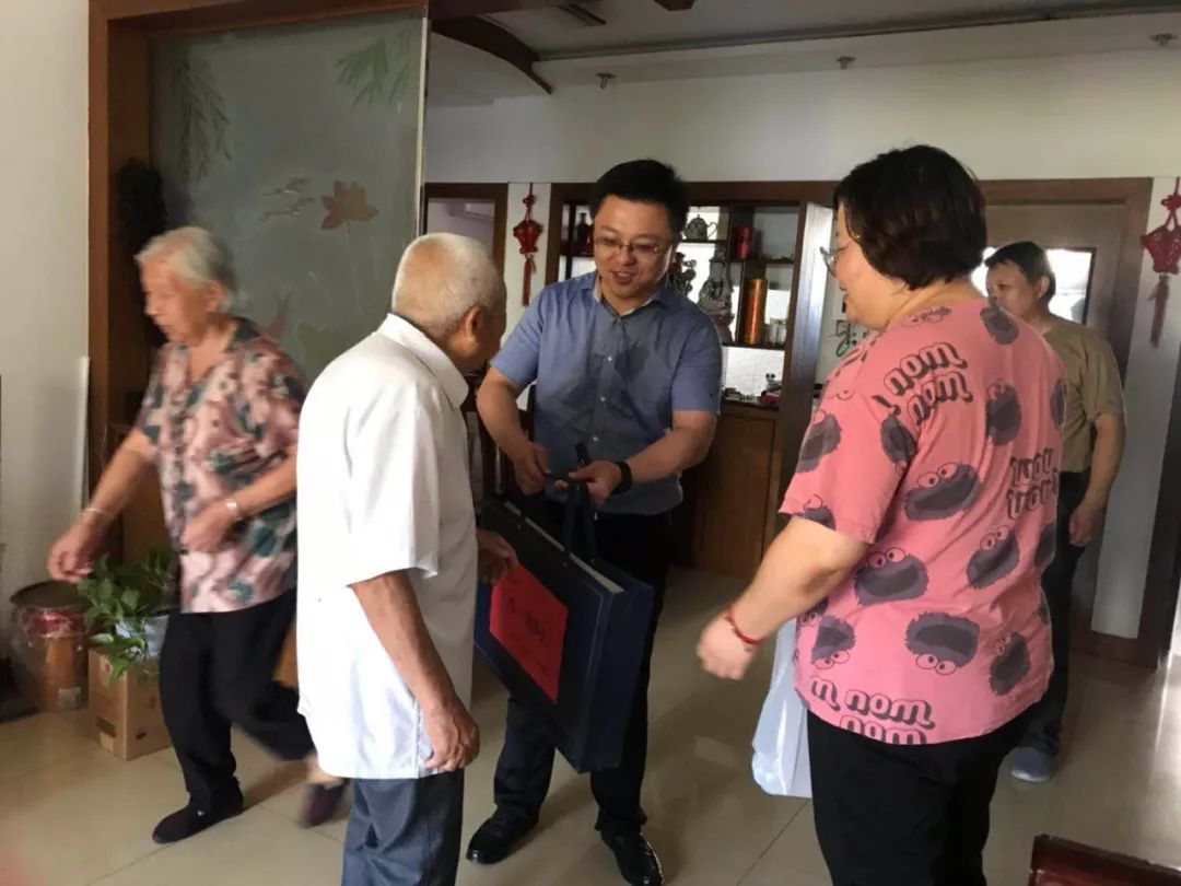 致敬老兵的一生,老兵不老致敬老兵