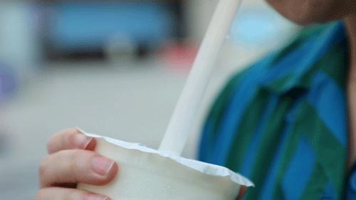 閫傚悎瀛︽牎闂ㄥ彛鐨勫ザ鑼跺簵,瀛︽牎闂ㄥ彛甯歌鐨勫ザ鑼跺簵