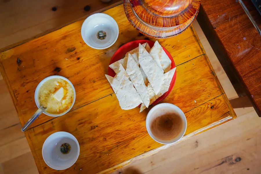 松茸比普通菌类贵多少,最好的松茸是哪里的
