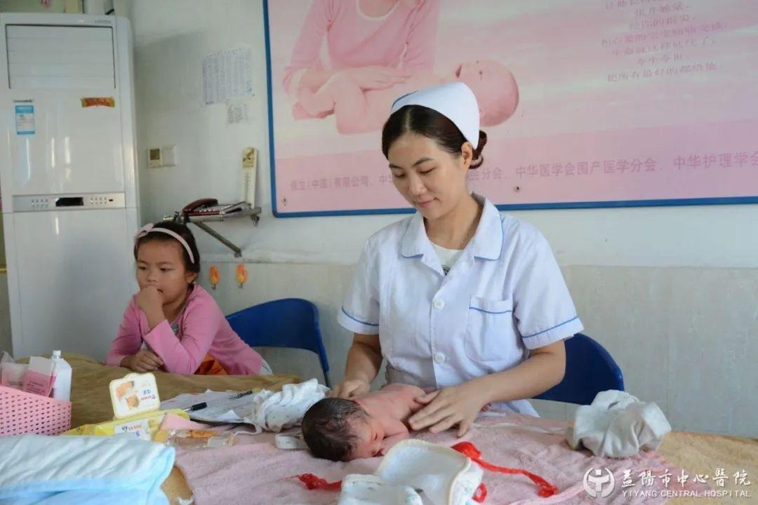 母胎输血综合征后遗症,罕见病女孩妈妈有癌症