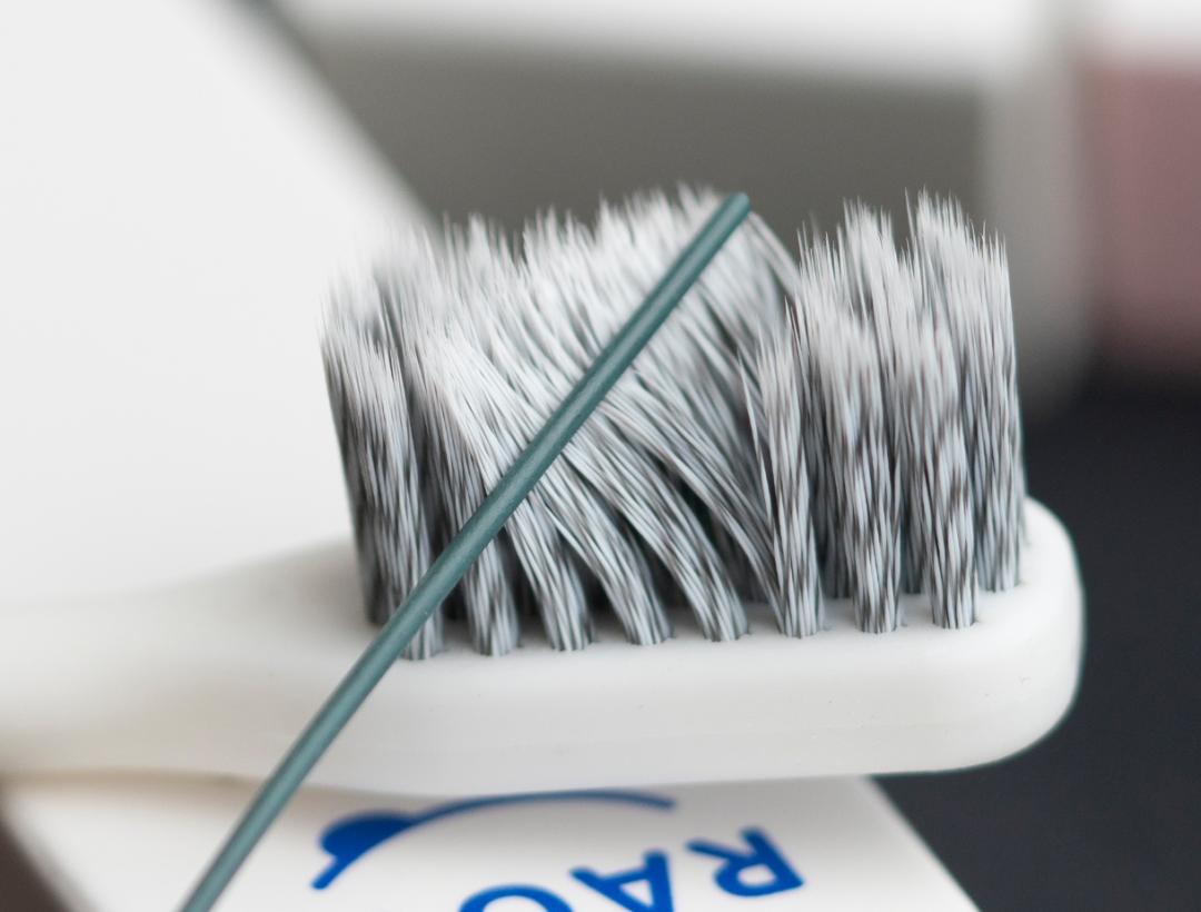 便宜哭了!日本人都在用的变态牙刷,竟然比洗牙还白,牙垢、牙龈出血全解决,嘴巴里脏东西洗出来后,太清爽了