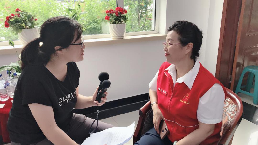 「好好学习」《社区居民就是我亲人——访长春市长山花园社区书记、居委会主任吴亚琴》