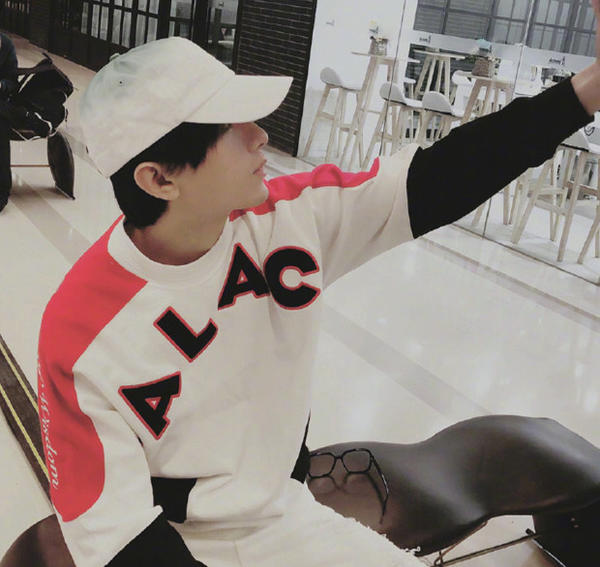 琉璃被浇开水大结局,琉璃让成毅爆火了吗