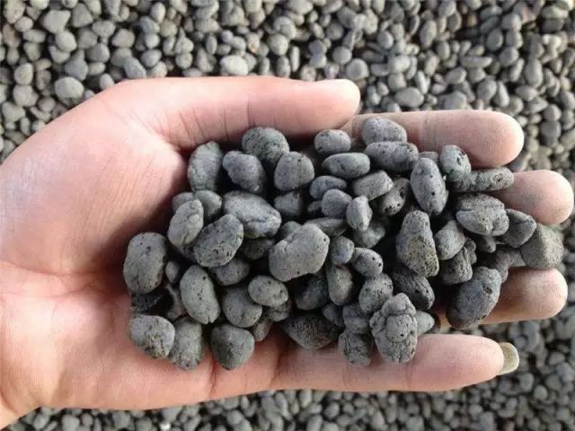 据说最为齐全的30种多肉常用土壤的资料及20种配土方案,不会配土的可以做个参考