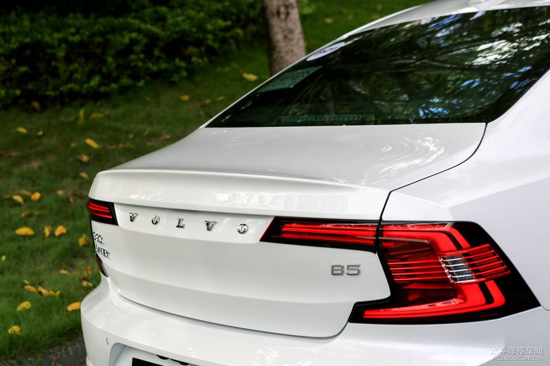 2020款全新沃尔沃s90试驾视频,顺应时代的改变