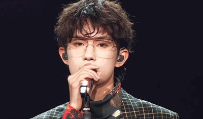 新手戴美瞳一不小心戳瞎了就完了,戴美瞳真的不会戳进去吗