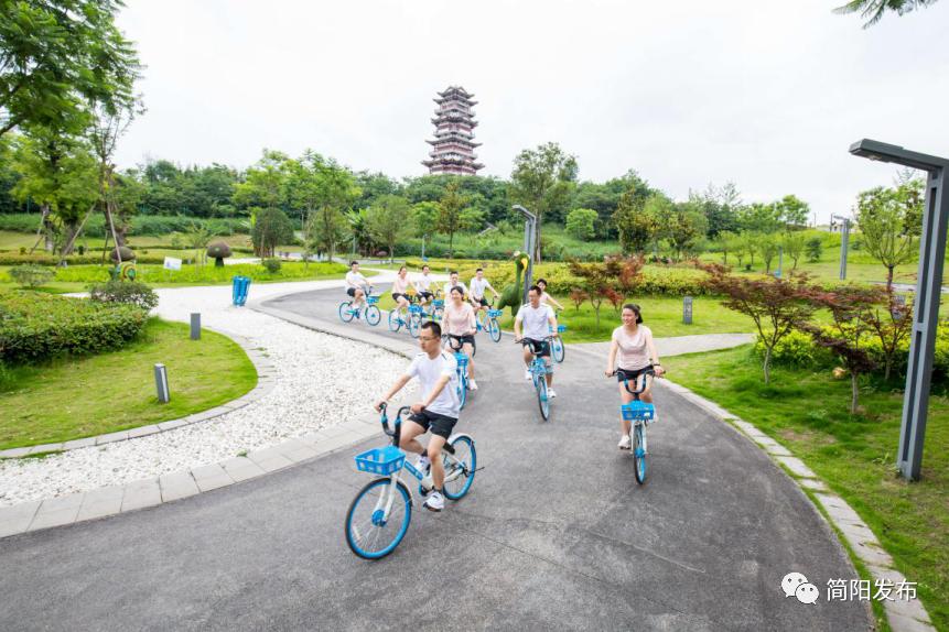 颁奖典礼的获奖人,获奖者颁奖典礼视频