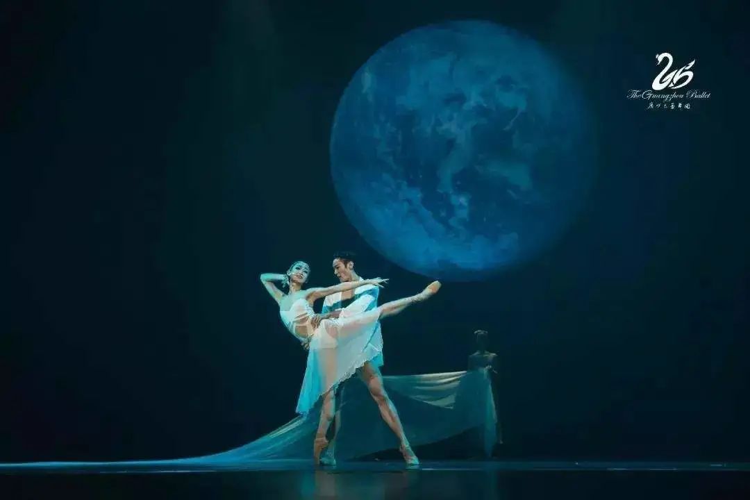 扬州奥莱砂之船北面,扬州砂之船奥特莱斯起航