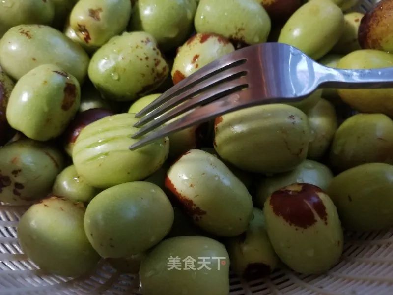 一日吃三个枣容颜不会老,一日吃三蒸枣终身不显老