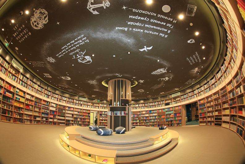 打出“国内首家跨文化书店”口号的书店现身上海虹口，要把书店开成“4S店”