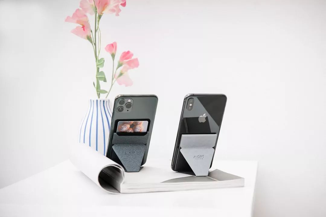 这个中国团队做了款手机支架，在外网7天卖了25万美元