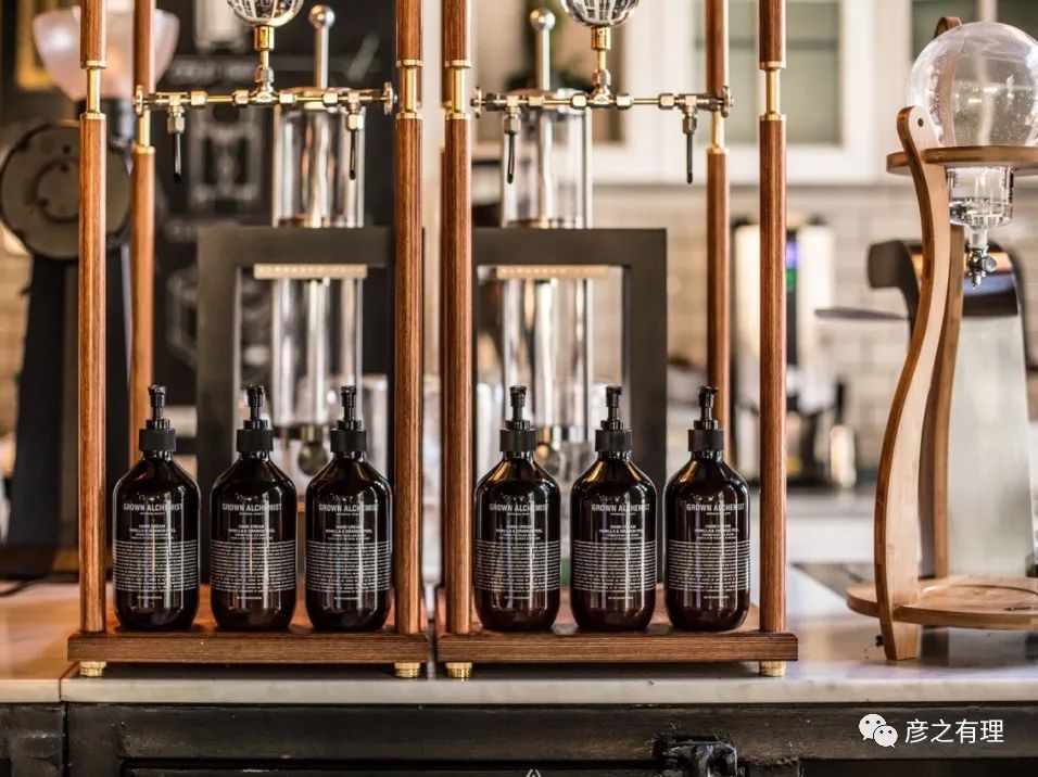 为什么大牌护肤品都是法国的,为什么好多大牌护肤品都是外国的